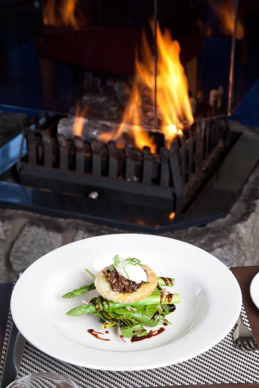 The Perisher Valley Hotel Экстерьер фото