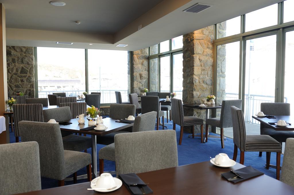 The Perisher Valley Hotel Экстерьер фото