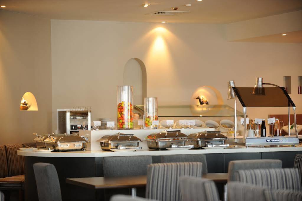 The Perisher Valley Hotel Экстерьер фото